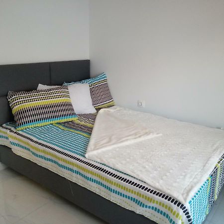 B&A Lux Apartment Paralia Katerinis Exterior photo