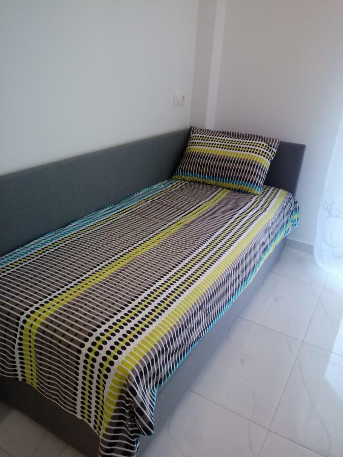 B&A Lux Apartment Paralia Katerinis Exterior photo